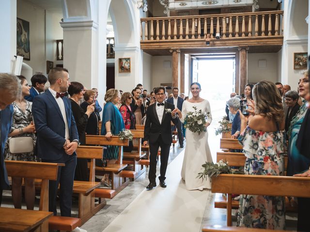 Il matrimonio di Guido e Rossella a Vinchiaturo, Campobasso 21