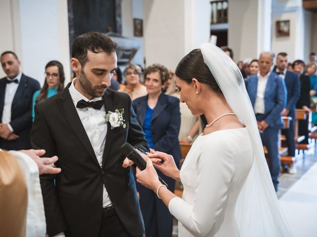 Il matrimonio di Guido e Rossella a Vinchiaturo, Campobasso 26