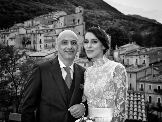 Il matrimonio di Fabio e Elena a Villetta Barrea, L&apos;Aquila 31