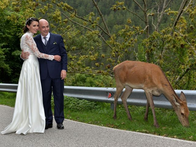 Il matrimonio di Fabio e Elena a Villetta Barrea, L&apos;Aquila 42