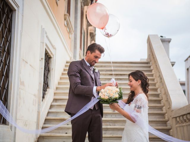 Il matrimonio di Ilaria e Gionata a Livorno, Livorno 26