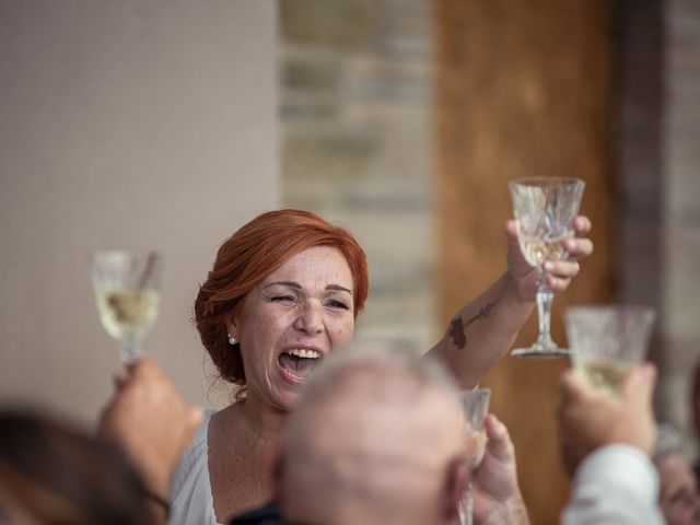 Il matrimonio di Nadia e Ricardo a Cantiano, Pesaro - Urbino 23