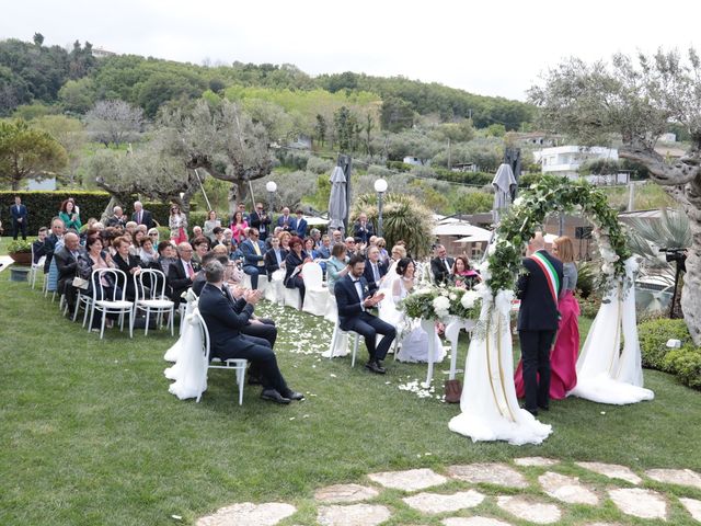 Il matrimonio di Sara e Massimiliano a Torino di Sangro, Chieti 135
