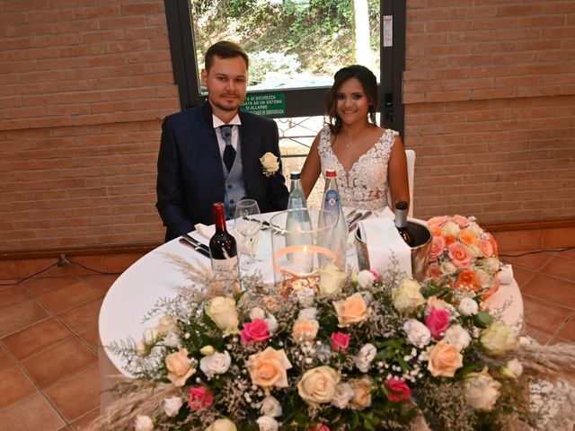 Il matrimonio di Adrian e Nicole a Pescia, Pistoia 29