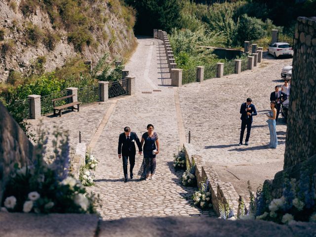 Il matrimonio di Viviana e Roberto a Roccella Ionica, Reggio Calabria 24