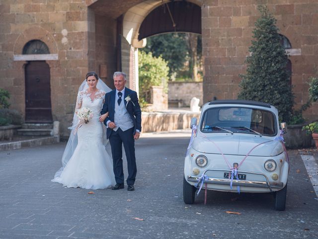 Il matrimonio di Laura e Giovanni a Pitigliano, Grosseto 10