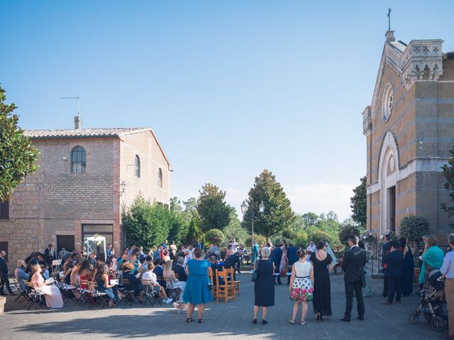 Il matrimonio di Laura e Giovanni a Pitigliano, Grosseto 14