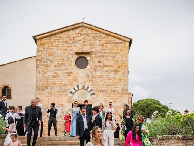 Il matrimonio di Mirco e Marta a San Gimignano, Siena 16