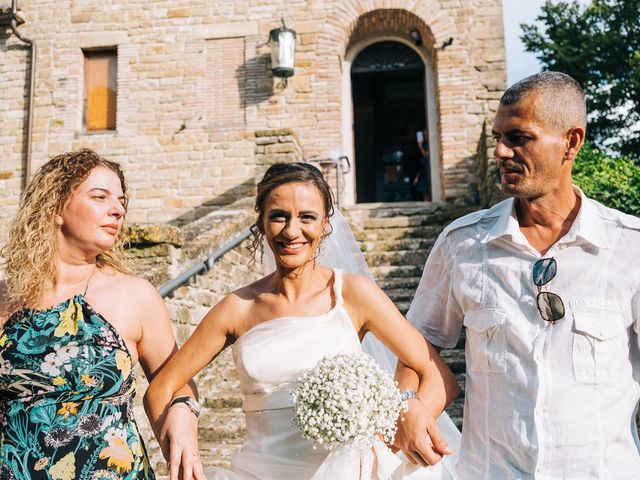 Il matrimonio di Davide e Blerta a Serra San Quirico, Ancona 37