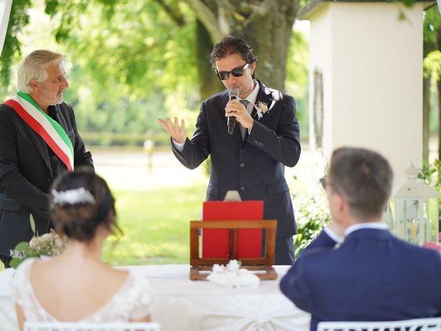 Il matrimonio di Davide e Roberta a Scaldasole, Pavia 32