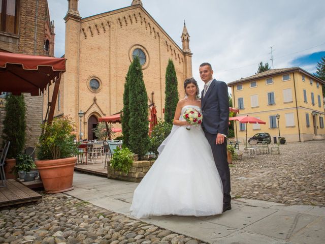 Il matrimonio di Luca e Elisa a Camposanto, Modena 37