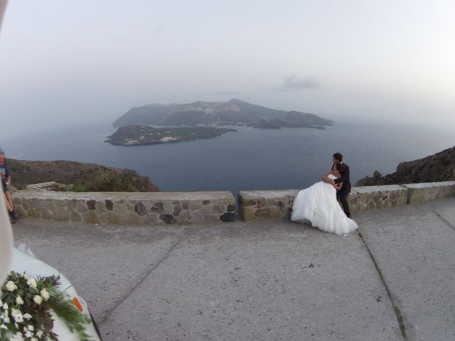 Il matrimonio di Andrea e Paola a Lipari, Messina 18