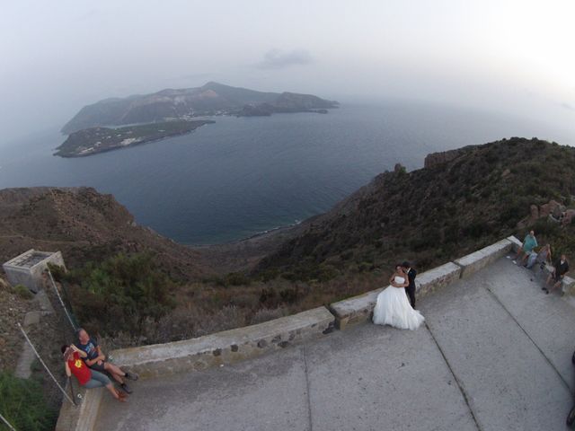 Il matrimonio di Andrea e Paola a Lipari, Messina 19