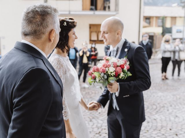 Il matrimonio di Adriano e Roberta a Roverè della Luna, Trento 9