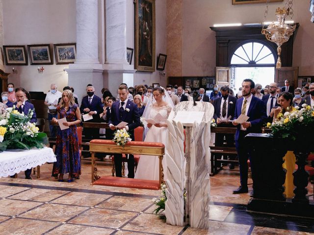 Il matrimonio di Andrea e Serena a Erba, Como 30