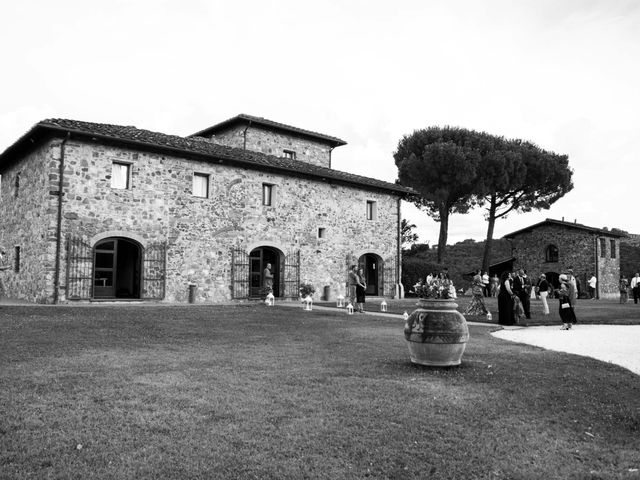 Il matrimonio di Paolo e Simona a Carmignano, Prato 19