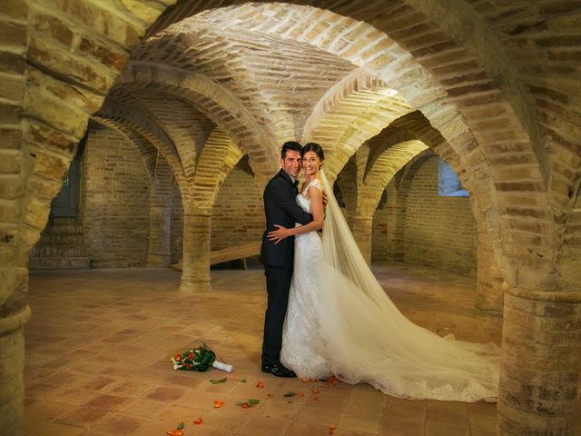 Il matrimonio di Fabio e Monica a Offida, Ascoli Piceno 33