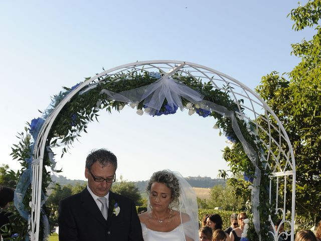 Il matrimonio di Fabrizio e Erica a Mogliano, Macerata 20