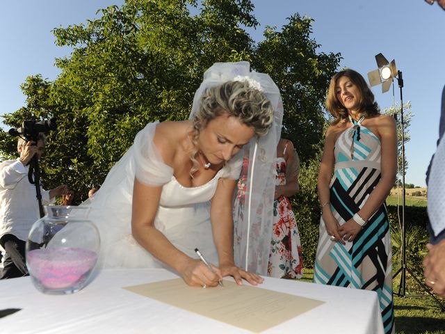 Il matrimonio di Fabrizio e Erica a Mogliano, Macerata 25