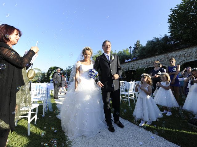 Il matrimonio di Fabrizio e Erica a Mogliano, Macerata 30