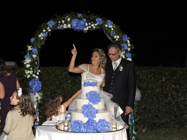 Il matrimonio di Fabrizio e Erica a Mogliano, Macerata 57