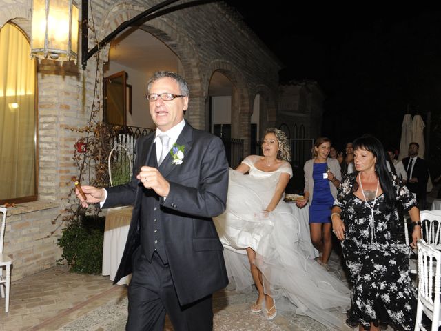Il matrimonio di Fabrizio e Erica a Mogliano, Macerata 63