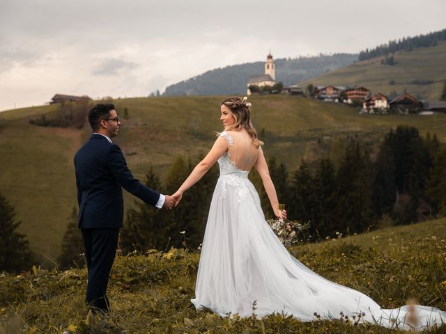Il matrimonio di Alexa e Victor a Marebbe-Enneberg, Bolzano 27
