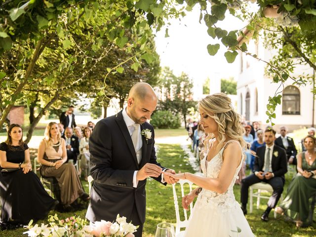 Il matrimonio di Matteo e Claudia a Gaggiano, Milano 12