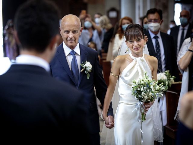 Il matrimonio di Stefano e Zlatina a Busto Arsizio, Varese 11