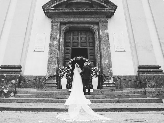 Il matrimonio di Martina e Fabio a Napoli, Napoli 32