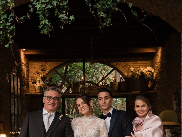 Il matrimonio di Simone e Chezia a Carate Brianza, Monza e Brianza 34