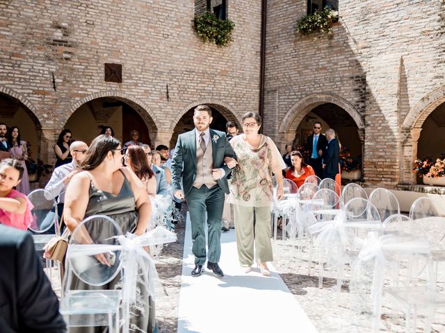 Il matrimonio di Riccardo e Cristina a Città Sant&apos;Angelo, Pescara 18