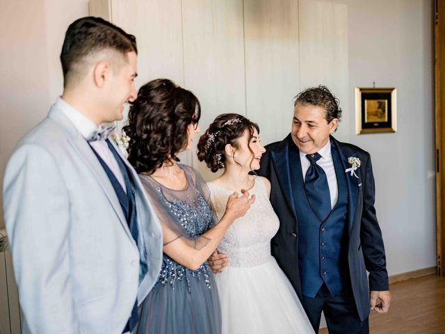 Il matrimonio di Riccardo e Cristina a Città Sant&apos;Angelo, Pescara 107