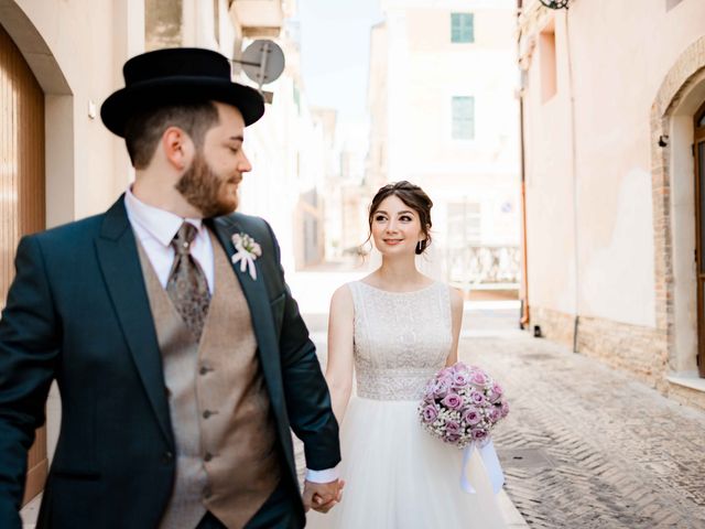 Il matrimonio di Riccardo e Cristina a Città Sant&apos;Angelo, Pescara 129