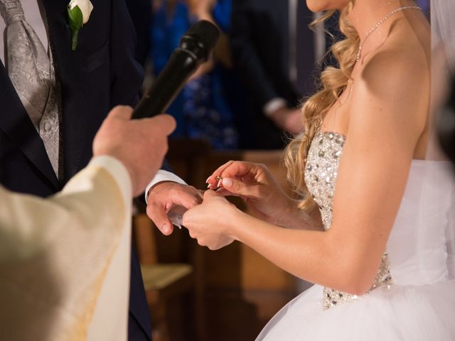 Il matrimonio di Andrea e Benita a Anghiari, Arezzo 27