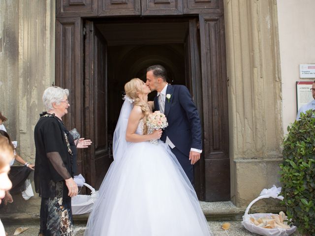 Il matrimonio di Andrea e Benita a Anghiari, Arezzo 32