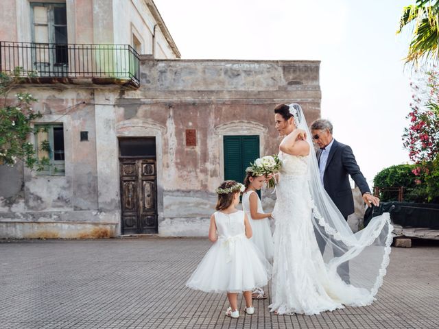 Il matrimonio di Sergio e Talitha a Stromboli, Messina 10