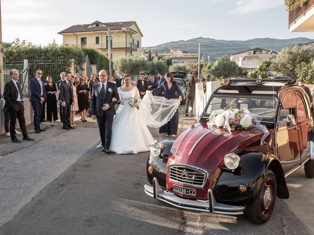 Il matrimonio di Vincenzo e Silvia a Caraffa di Catanzaro, Catanzaro 8