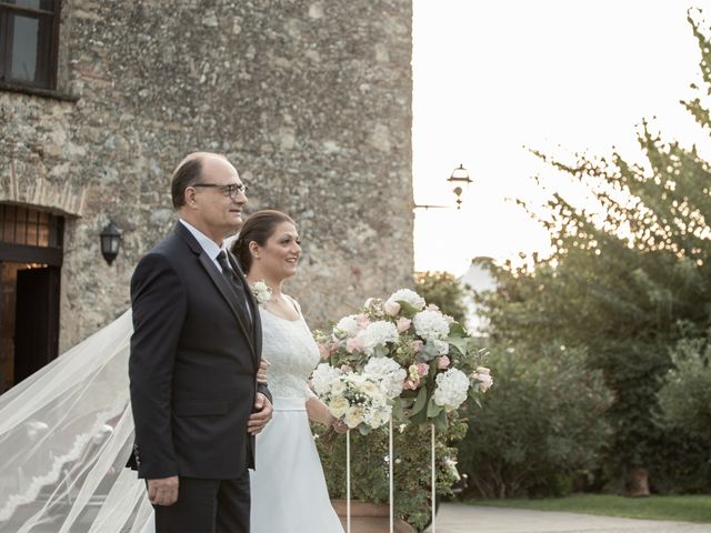 Il matrimonio di Vincenzo e Silvia a Caraffa di Catanzaro, Catanzaro 9