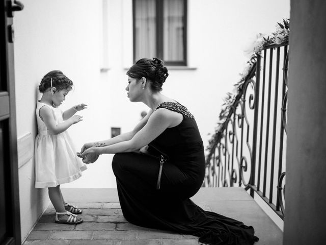 Il matrimonio di Paolo e Laura a Cirò Marina, Crotone 30