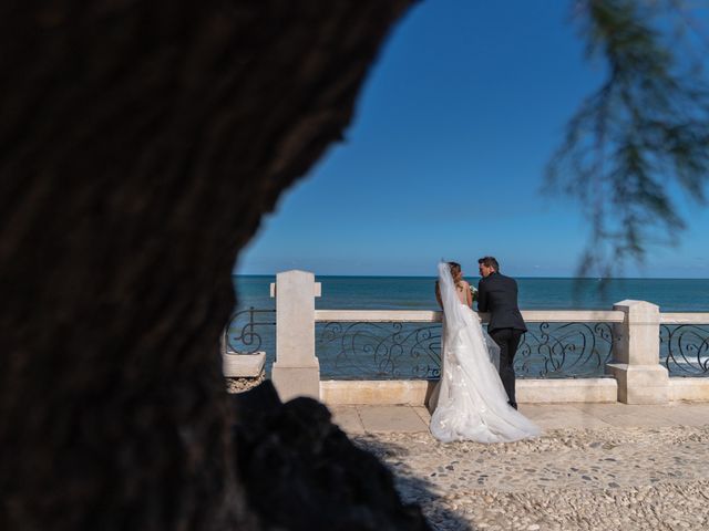 Il matrimonio di Luca e Nunzia a Andria, Bari 17