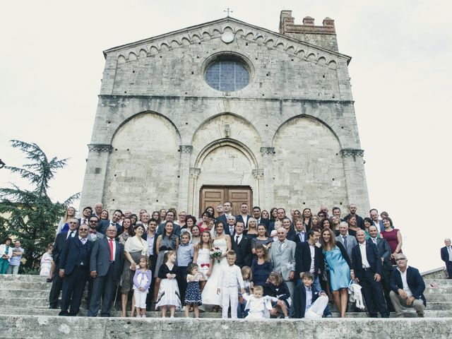 Il matrimonio di Mirca e Luca a Asciano, Siena 11