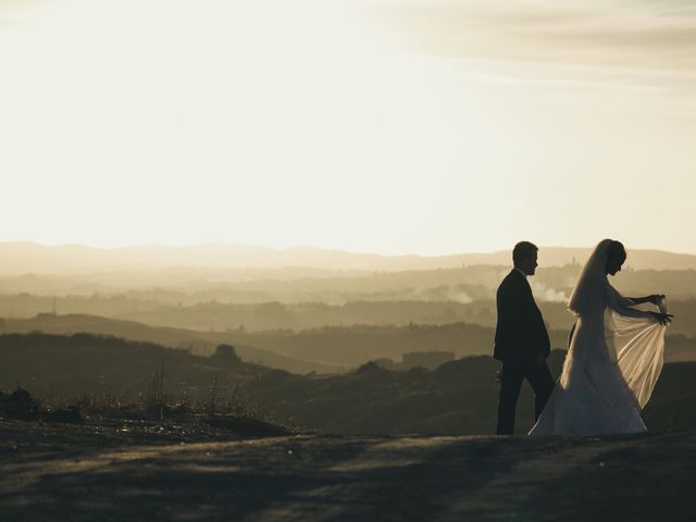 Il matrimonio di Mirca e Luca a Asciano, Siena 20