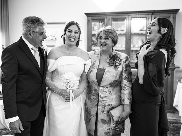 Il matrimonio di Simona e Zaccaria a Francavilla al Mare, Chieti 29