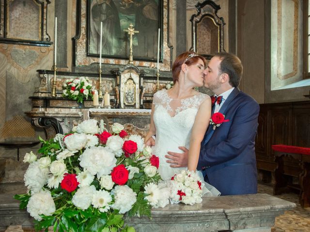 Il matrimonio di Davide e Ombretta a Tavernerio, Como 16