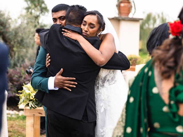 Il matrimonio di Yoven e Karishma a Inveruno, Milano 38