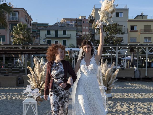 Il matrimonio di Alessandro e Jessica a Albissola Marina, Savona 28