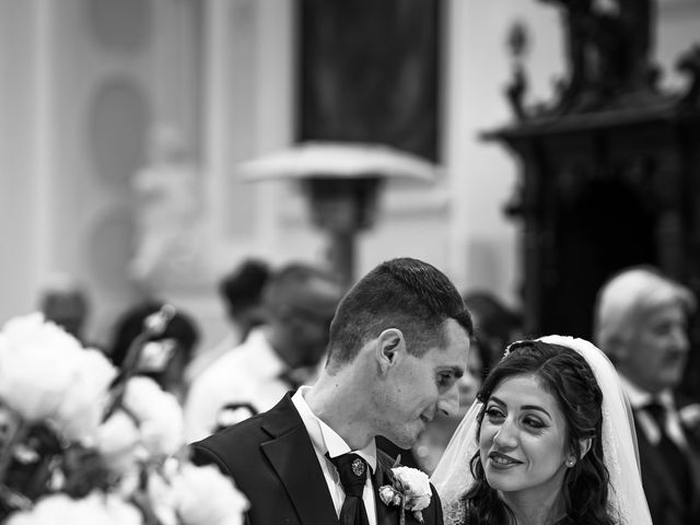 Il matrimonio di Serena e Mattia a Tocco da Casauria, Pescara 33