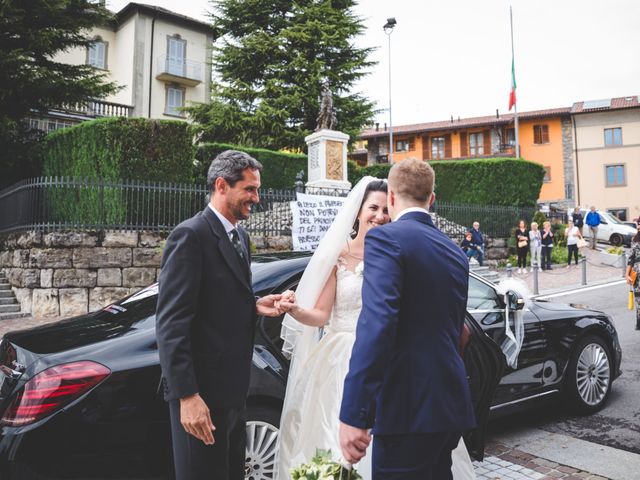 Il matrimonio di Luigi e Cristina a Roncola, Bergamo 17