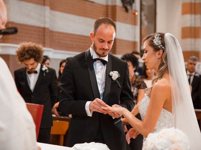 Il matrimonio di Mario e Lucrezia a Mosciano Sant'Angelo, Teramo 42